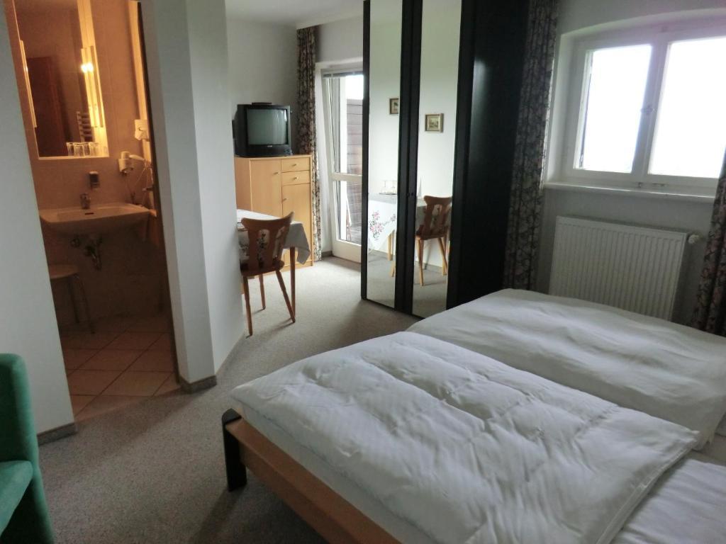 Hotel Garni Rottaler Hof Bad Griesbach  Bilik gambar
